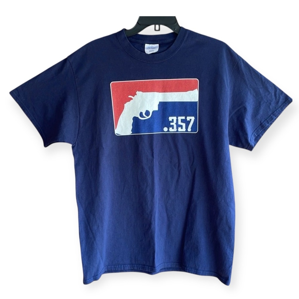 Men's.357 Magnum Pistol Revolver Tshirt Size Large Red White & Blue